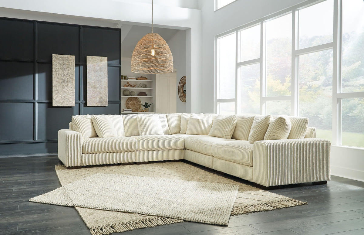 Lindyn - 5 Piece Sectional