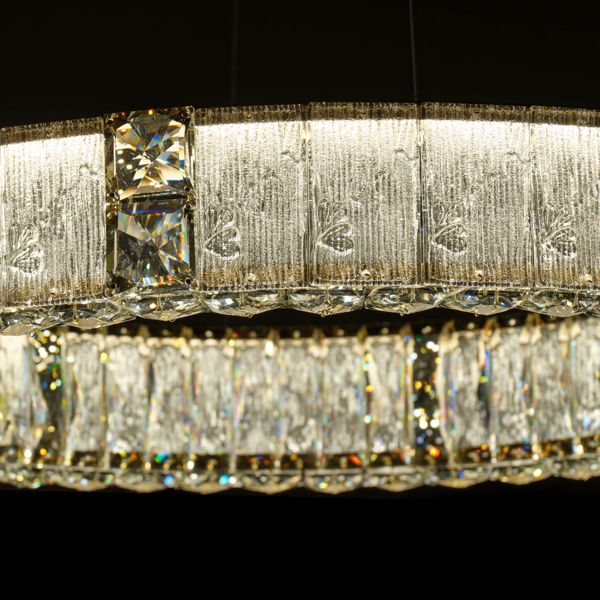 Michael Amini Lighting - Mina 31" Round Crystal LED Chandelier - Clear