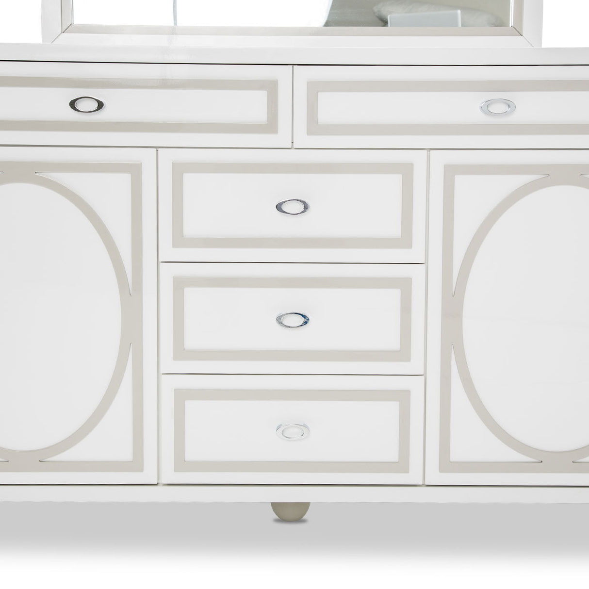 Sky Tower - Dresser