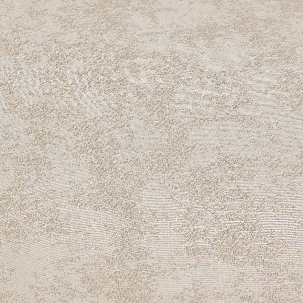 Malibu Crest - Chair - Cloud White / Chardonnay