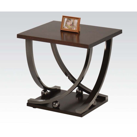Isiah - Table